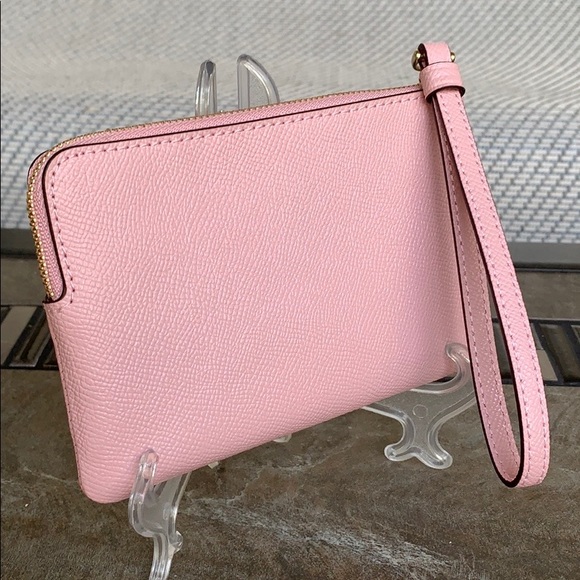 COACH Corner Zip Wristlet IM/Blossom - Picture 7 of 16